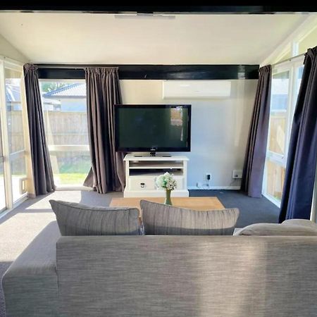 3 Bedroom Family House In Excellent Location แฮมิลตัน ภายนอก รูปภาพ